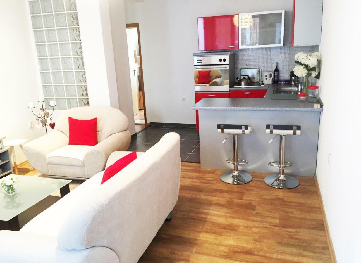 Apartman Marina โมสตาร์ ภายนอก รูปภาพ